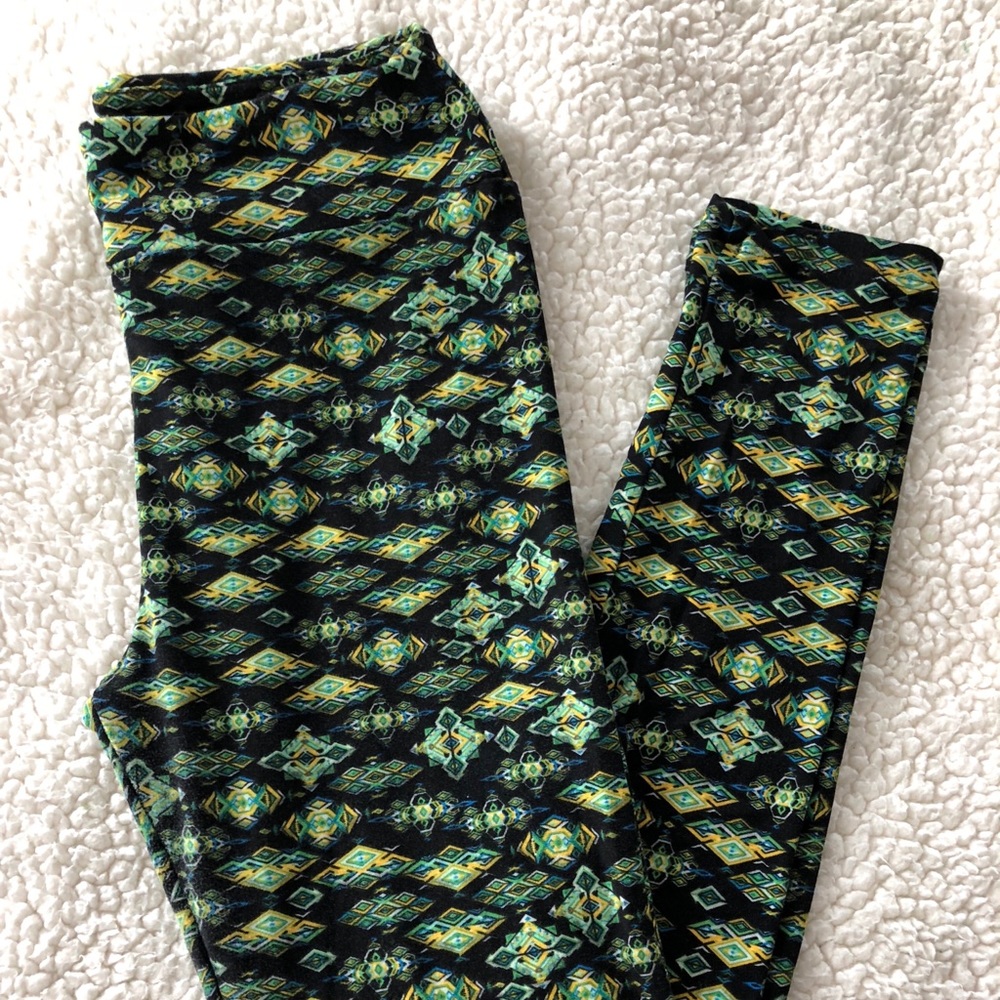 Lularoe leggings.
